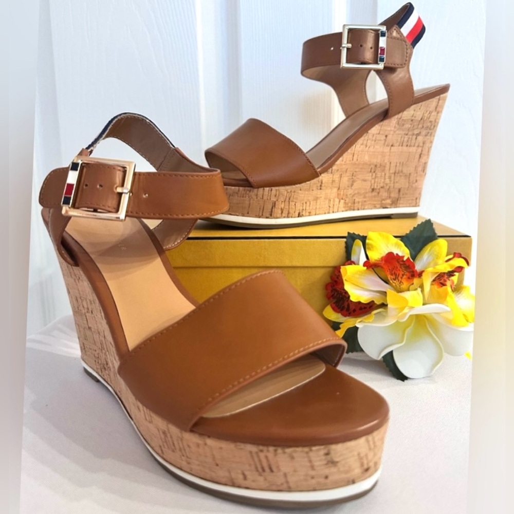 TOMMY HILFIGER ~ Kaline Tan Wedge Espadrille Sandals w/Cork Platform - Picture 4 of 8